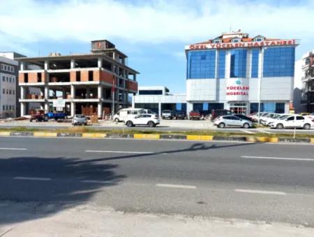 Geschäftsgebäude In Der Nähe Der Muğla Fethiye Autobahn In Ortaca Ort01