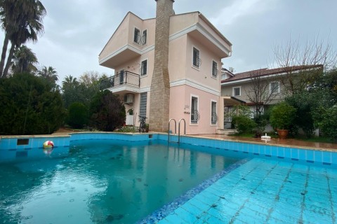Dalyanda satılık villa site içerisinde havuzlu(DV22)