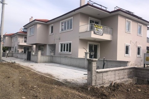 ORTACA CUMHURİYET MAHALLESİNDE KİRALIK 2+1 (KDA39) 