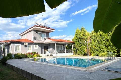 Dalyan’da 3+1 eşyalı kiralık villa (kda08)